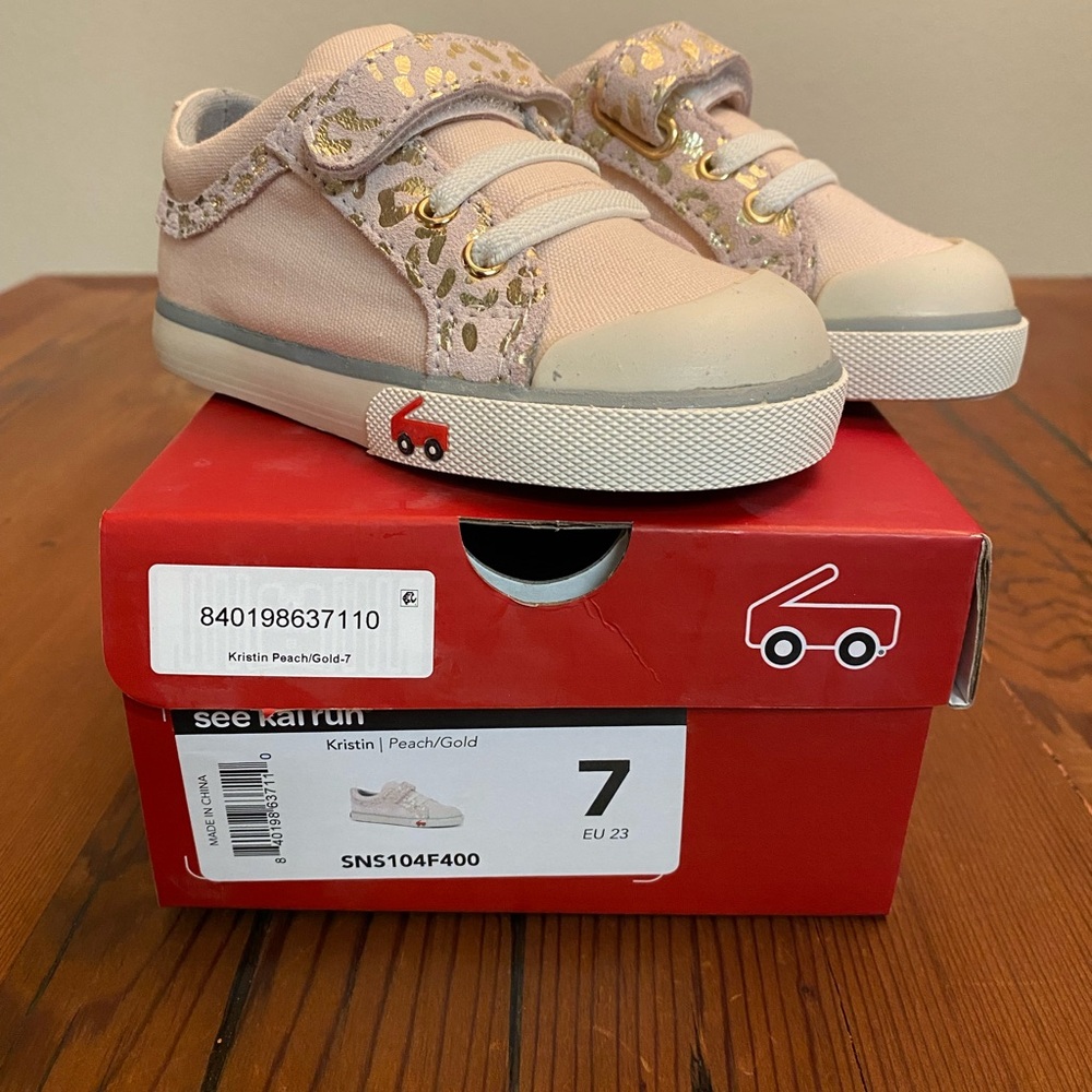 See Kai Run Peach & Gold Sneakers- New in Box